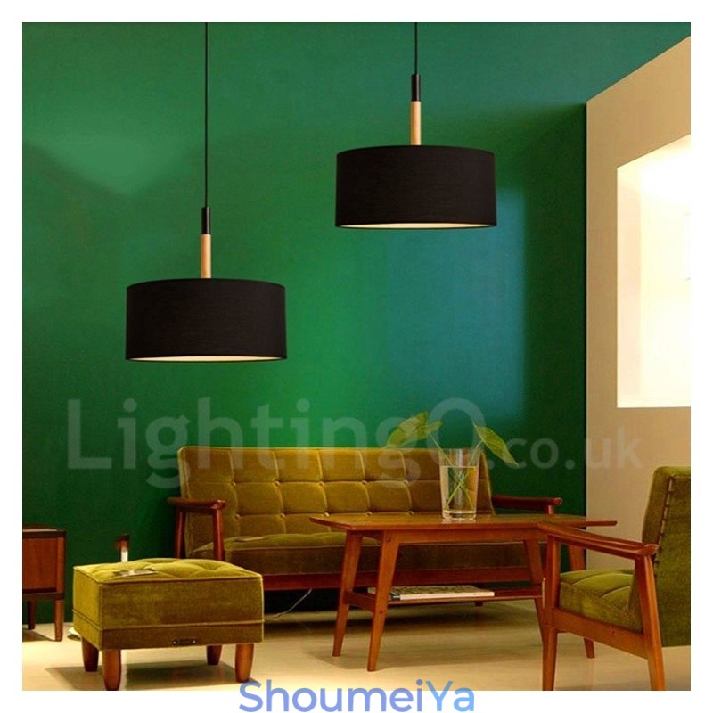 モダンで現代的な木製ドラムペンダントライト、ファブリックシェード付き