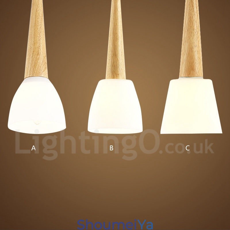 素朴なロッジ風木製ペンダントライト、ガラスシェード付き