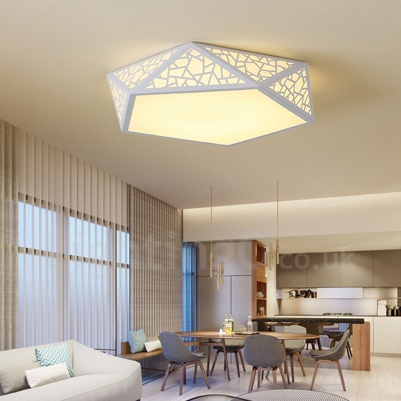 モダンで現代的な一体型フラッシュマウントライト