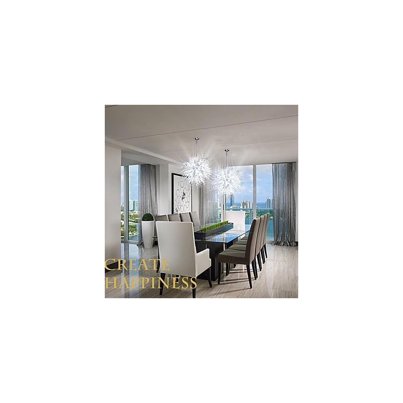 クリスタルグローブを模したシャンデリアペンダントライト