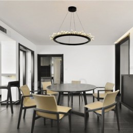 モダンなリング型クリスタルペンダントライト