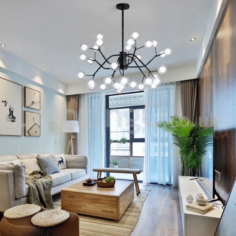 北欧スタイルのマジックビーンシャンデリア 小さな透明なガラスのバブルボールシャンデリア