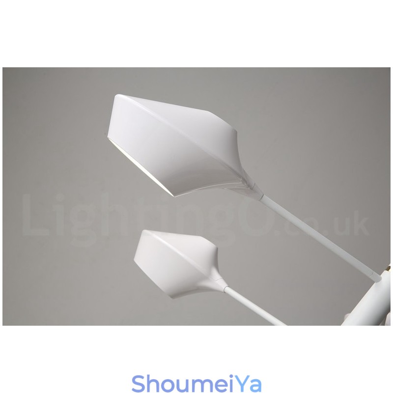 モダンで現代的なパイプシャンデリア、ホワイトブラックのアクリルシェード付き