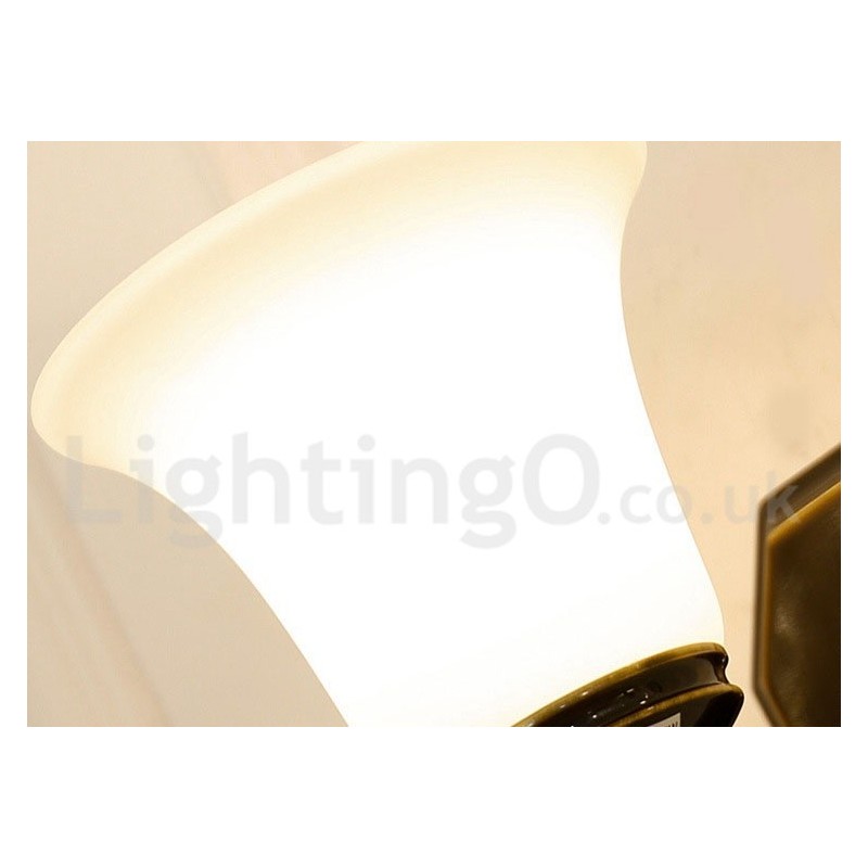 純真鍮の贅沢で素朴なレトロヴィンテージ真鍮ストーンペンダントキャンドルシャンデリア、ガラスシェード付き