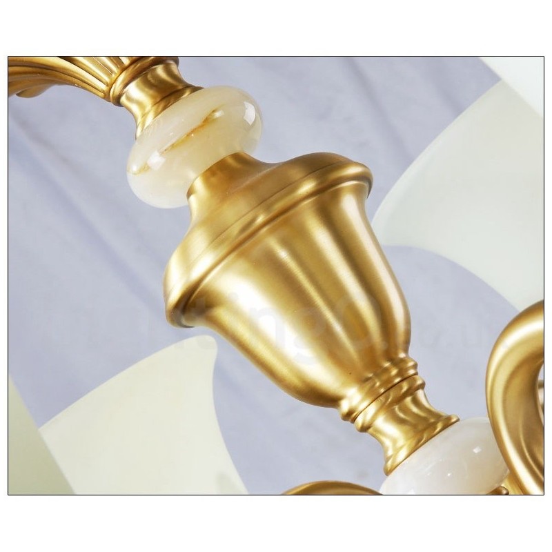 純真鍮の贅沢で素朴なレトロヴィンテージ真鍮ストーンペンダントキャンドルシャンデリア、ガラスシェード付き