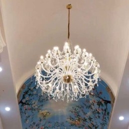 32 個のライトを備えたヨーロッパのクリスタル シャンデリア 高級装飾天井ライト