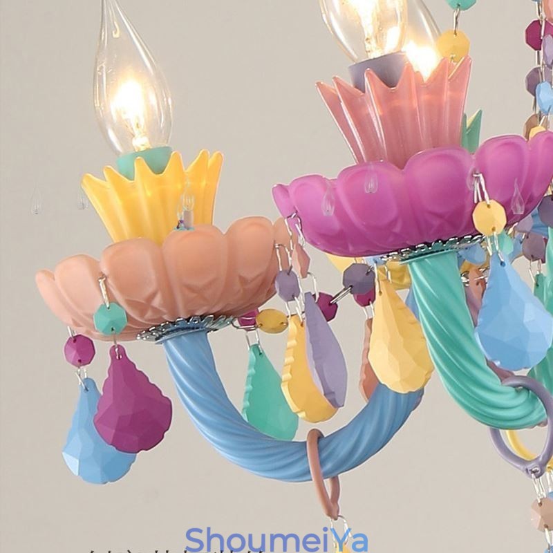ヨーロッパのカラフルなクリスタルシャンデリアマカロンペンダントライト