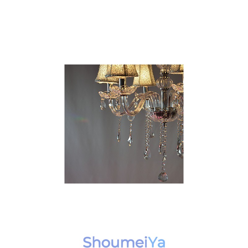 モダンで豪華なクリスタル装飾の6灯シャンデリア