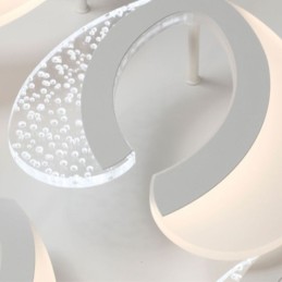 モダンでシンプルなフラッシュマウントアクリルハート型天井ライト