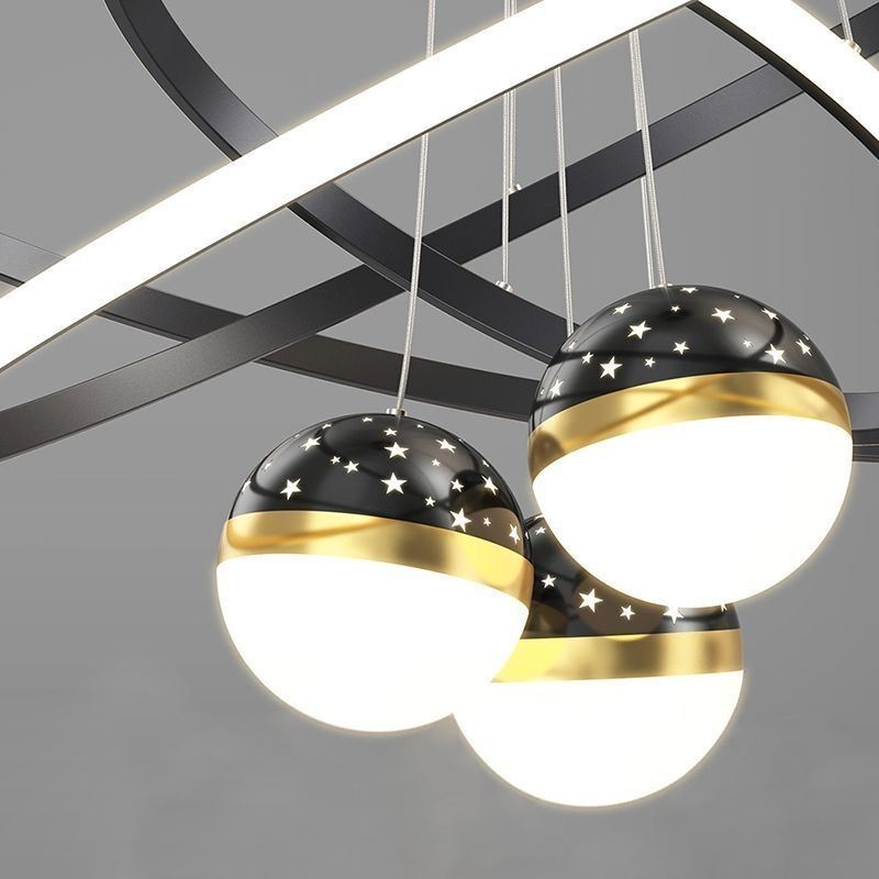 シンプルなペンダントライト 錬鉄製シリコン 3つの円リング 天井ライト