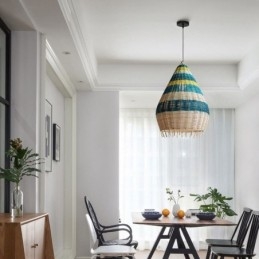 竹と籐のペンダントライト ストライプ模様の間隔 手編みのランプシェード 天井ランプ