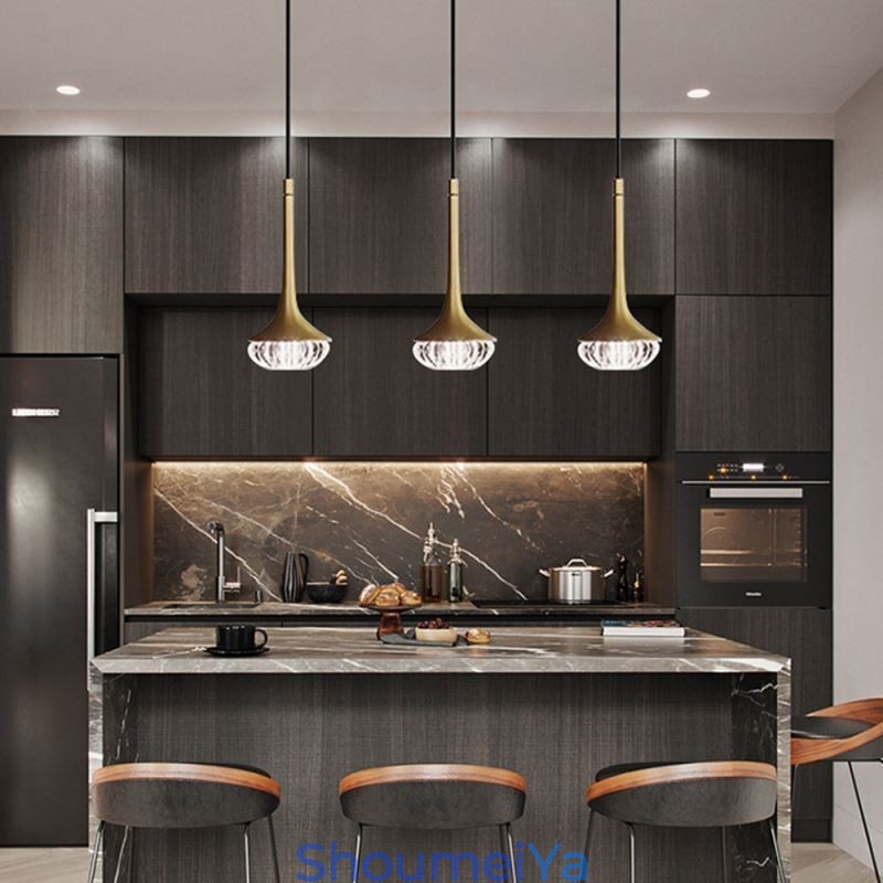 モダンなガラスペンダントライト 錬鉄ガラス天井ライト