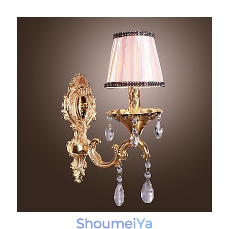 エレガントなピンクのクリスタルウォールライト