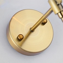 クラシックな寝室用ウォールランプ シンプルな金属製リビングルーム用ウォール燭台 バー カフェ 廊下 バルコニー用ウォールランプ