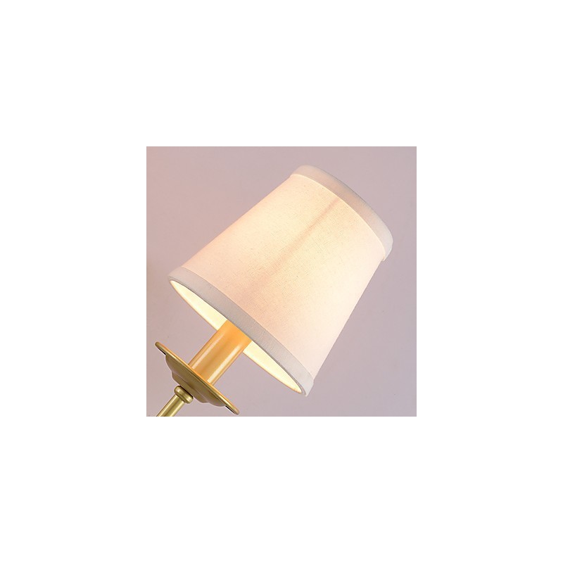 素朴なロッジ風のシンプルなヴィンテージ ペインティング 特徴的なアンビエント ライト 壁取り付け用燭台 壁ライト