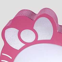 ドームの光を吸収する現代の漫画