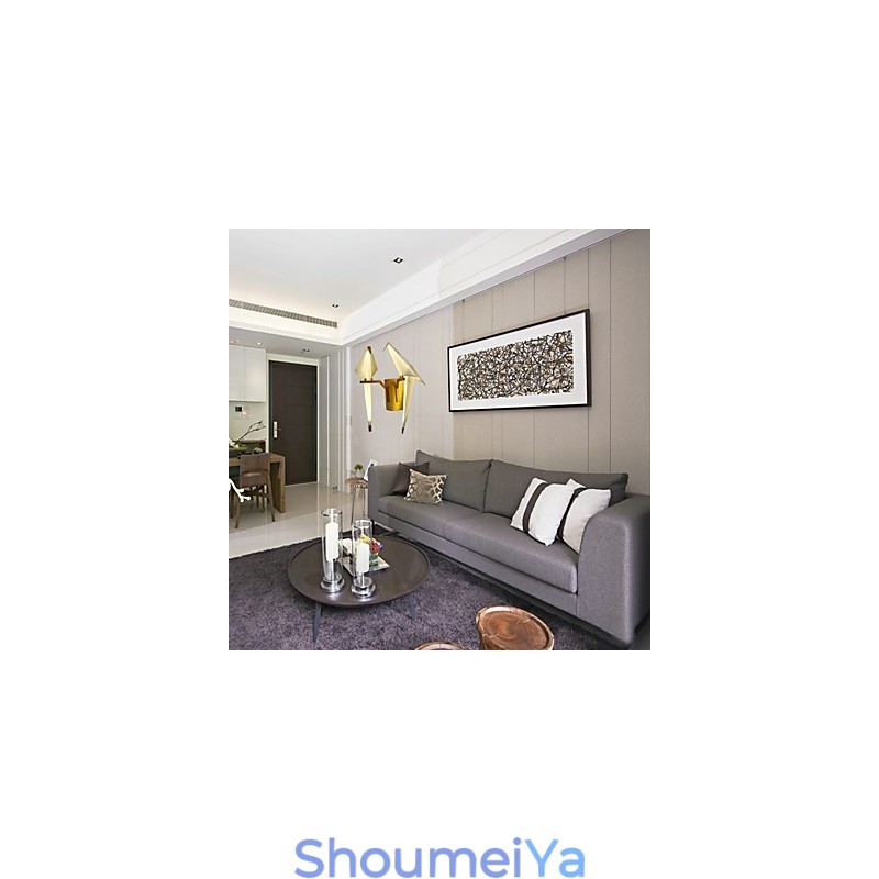 ミニスタイルのアンビエントライトに統合されたシンプルで伝統的なクラシックカントリーゴールド機能