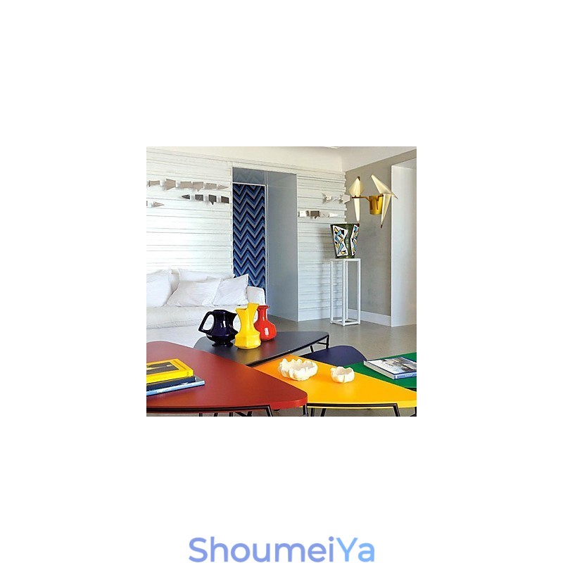 ミニスタイルのアンビエントライトに統合されたシンプルで伝統的なクラシックカントリーゴールド機能