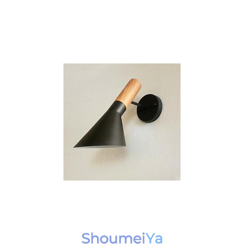 モダンでシンプルなリビングルームのベッド錬鉄模造木製壁ランプ