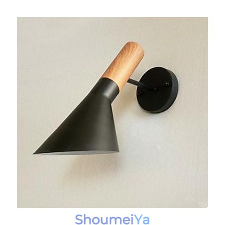 モダンでシンプルなリビングルームのベッド錬鉄模造木製壁ランプ