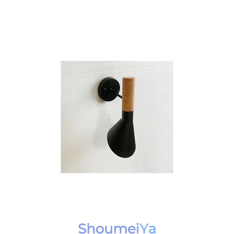 モダンでシンプルなリビングルームのベッド錬鉄模造木製壁ランプ