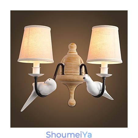 素朴なロッジ風のシンプルなヴィンテージ ペインティング 特徴的なアンビエント ライト 壁取り付け用燭台 壁ライト