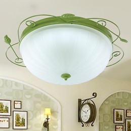 バレンタインデーの庭の花と植物がドームの光を吸収する