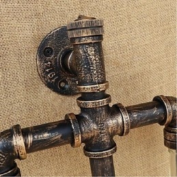 アメリカンテーマのレストランバーアイロンスイッチ付きウォーターパイプワインボトルウォールランプ透明