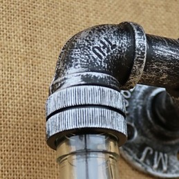 素朴なロッジ真鍮製のアンビエントライト用壁取り付け用燭台壁ライト