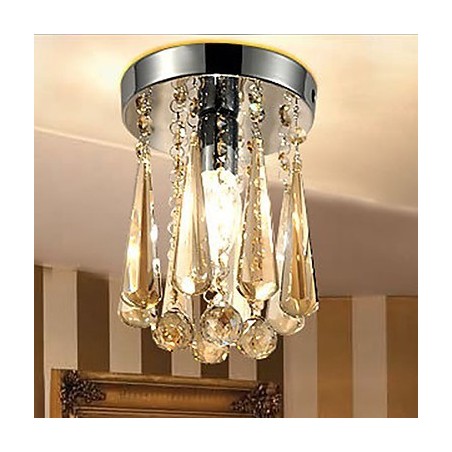 モダンで現代的なクリスタルフラッシュマウントガレージ