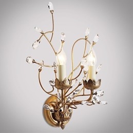 モダンで現代的な伝統的クラシックな素朴なロッジカントリーの絵画がクリスタルアップライトに映える