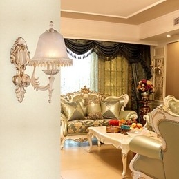 モダンで現代的な絵画の特徴、アンビエントライト、壁取り付け用燭台、壁ライト