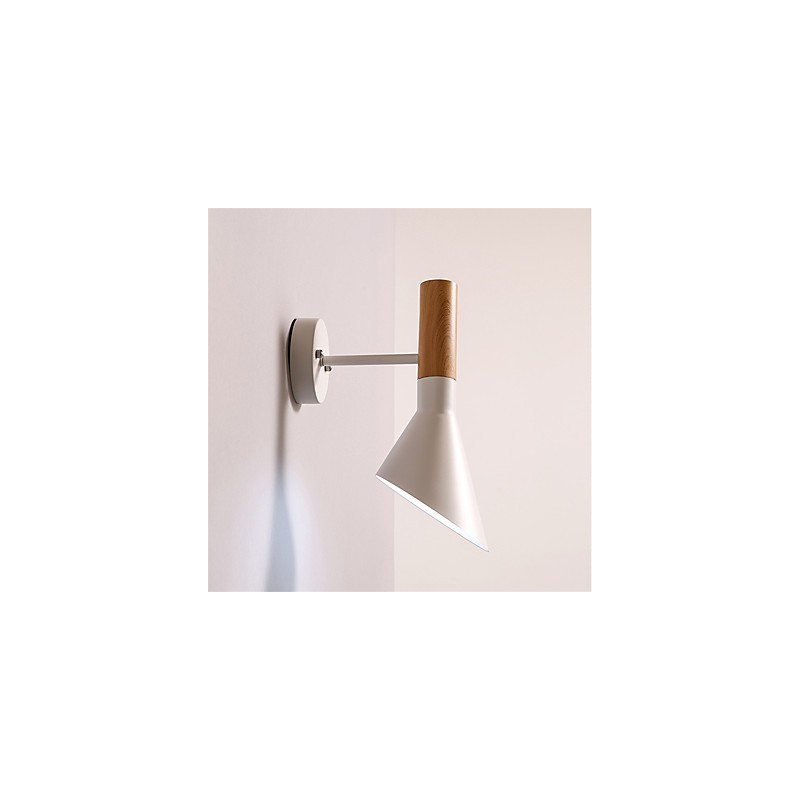 北欧風木目調メタルウォールライト リビングルーム レストラン ライト角度調節可能