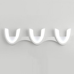 モダンで現代的な絵画の特徴、アンビエントライト、壁取り付け用燭台、壁ライト