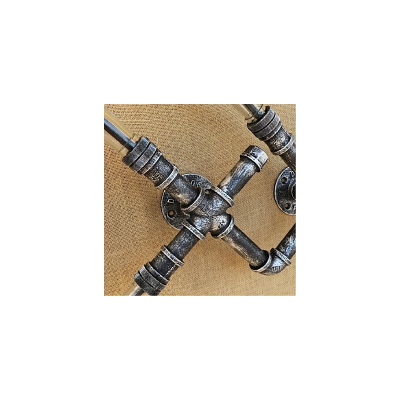 素朴なロッジの絵画の特徴は、アンビエントライトの壁取り付け用燭台の壁ライトです