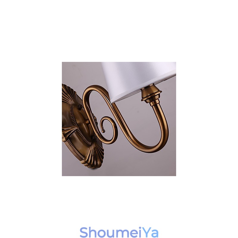 目の保護のための伝統的なクラシックな電気メッキ機能ダウンライト壁取り付け用燭台壁ライト