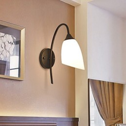 伝統的でクラシックなカントリーレトロ絵画の特徴、壁取り付け用燭台、壁ライト