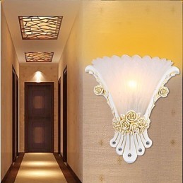 モダンで現代的な伝統的なクラシックな素朴なロッジの絵画の特徴クリスタルミニスタイルの雰囲気