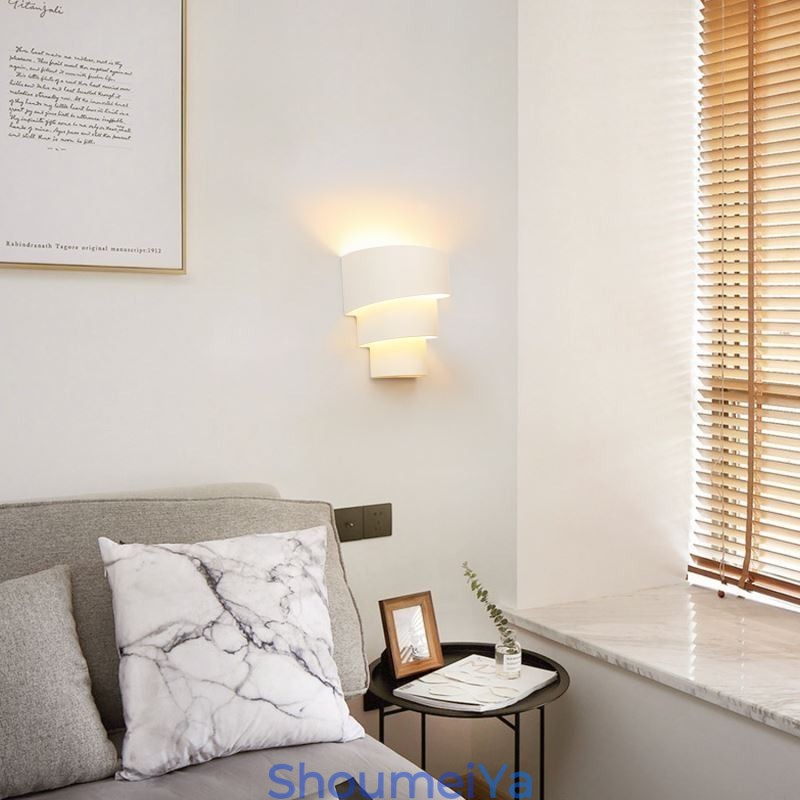 モダンミニマリストウォールランプスパイラルケーキ燭台ライトベッドサイド