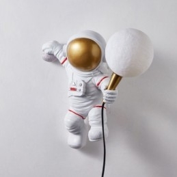 モダンな壁取り付け用燭台 クリエイティブな宇宙飛行士樹脂製壁ライト 子供用