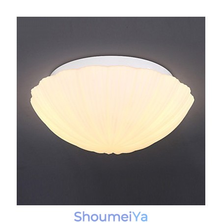 ドームの光を吸収する北欧のクリエイティブなガラスシェル