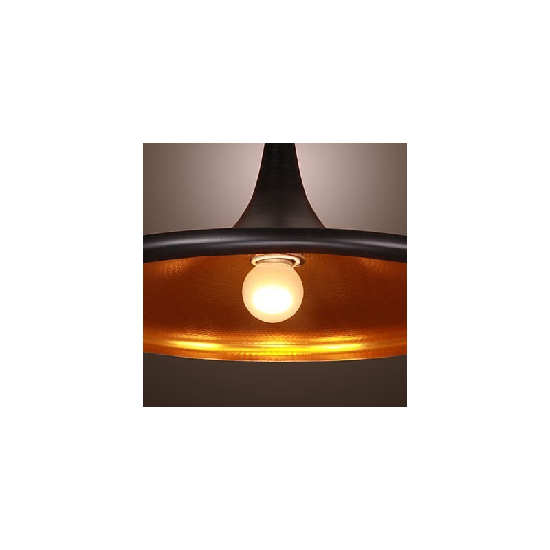 現代的なアルミ製ペンダントライト、ブラックシェード付き